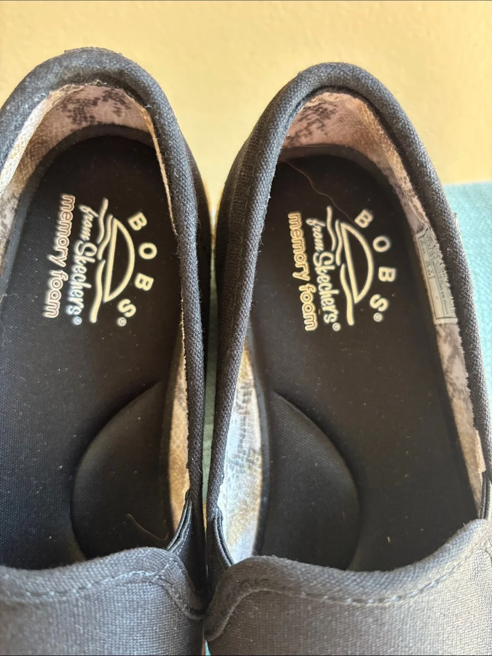LIKE NEW BOBS from SKECHERS Wedge Espadrille, Size 6, Black, Worn Once, Comfy!